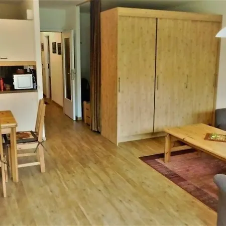 Plexnies Apartman *